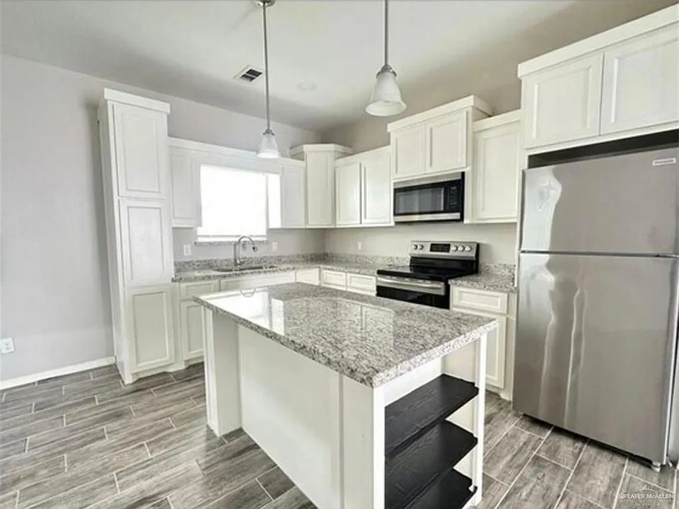 1009 W La Pointe Ave - Photo 8